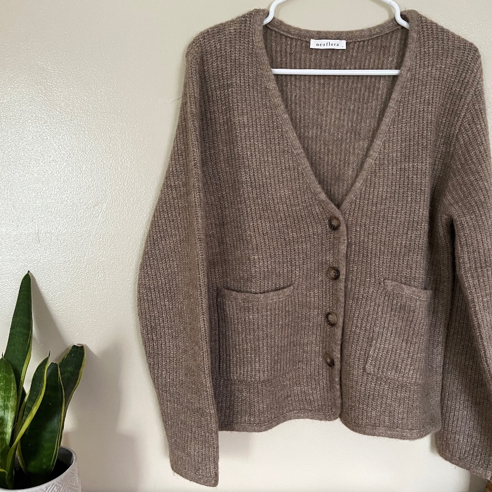 Neuflora Queensland Cardigan